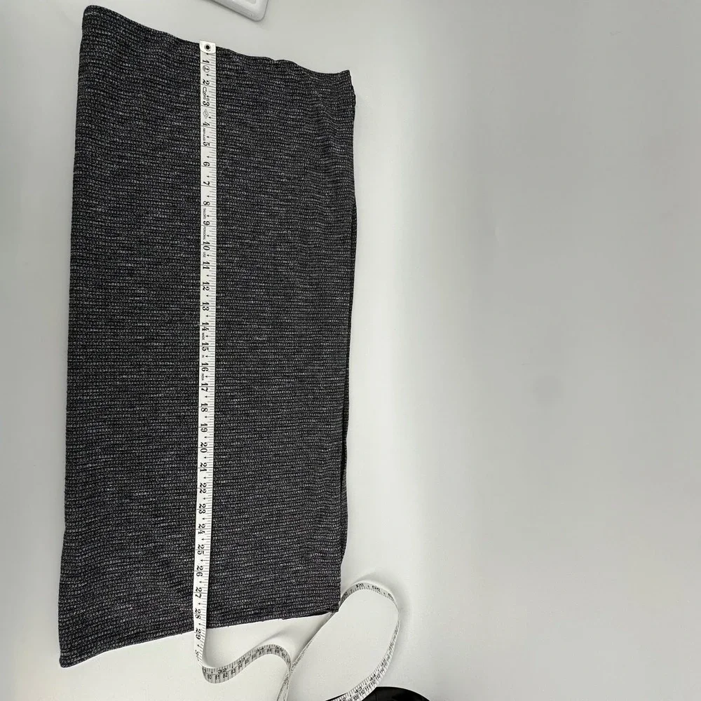 Lululemon‎ Athletica VInyasa Infinity Scarf Cowl Neck Heathered Black Grey